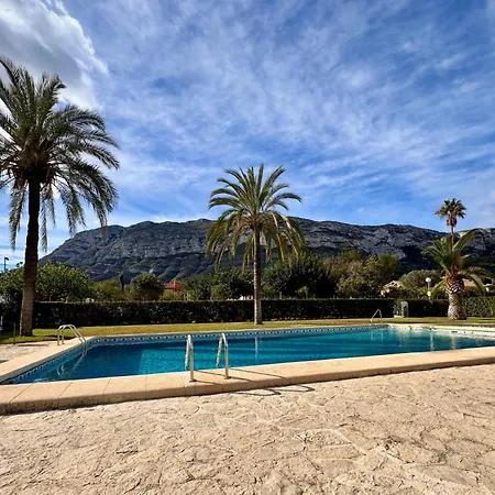 Sunny & Cool Bungalow Denia
